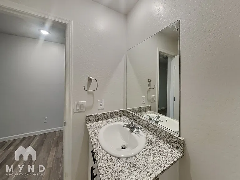 11164 W Arvada Dr — Photo 13