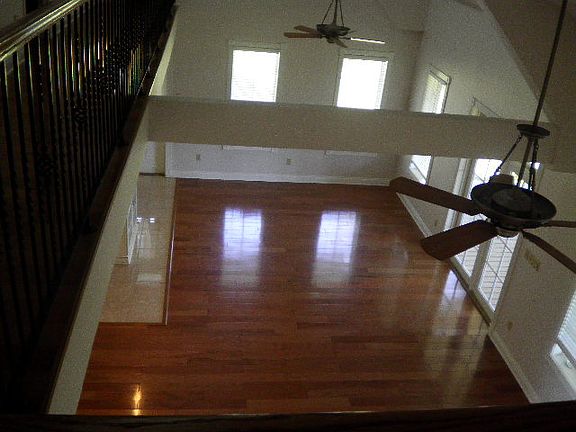5th image of 4211 Bayou Side Dr