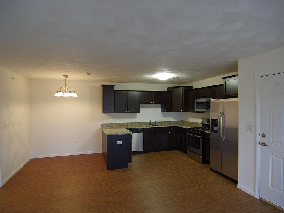 1st image of 280 Douglas Ave APT 6
