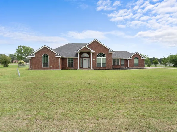 820 S Clinton Ln, Midlothian, TX 76065