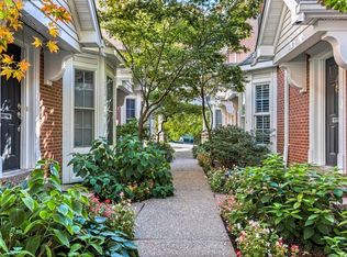 7701 Gannon Ave, Saint Louis, MO 63130