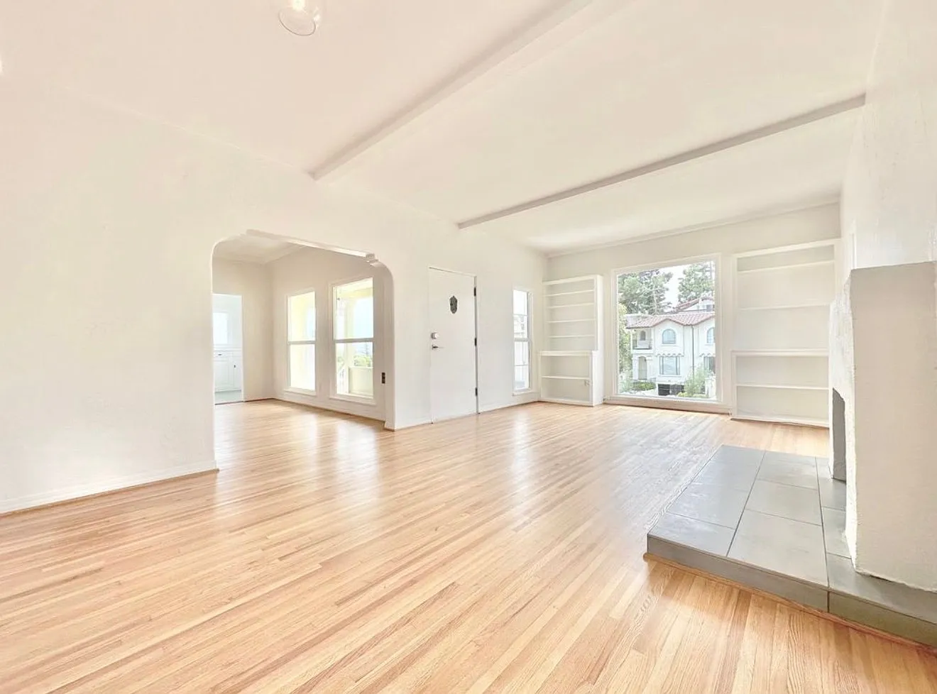 2 bed, 1250 sqft, $3,600 — Photo 3