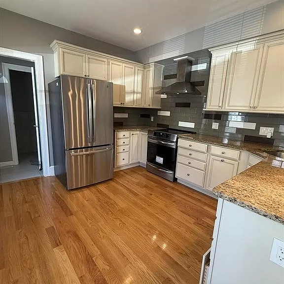 31 Ladd St #31 — Photo 4