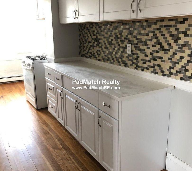 1st image of 230 Lafayette St #16