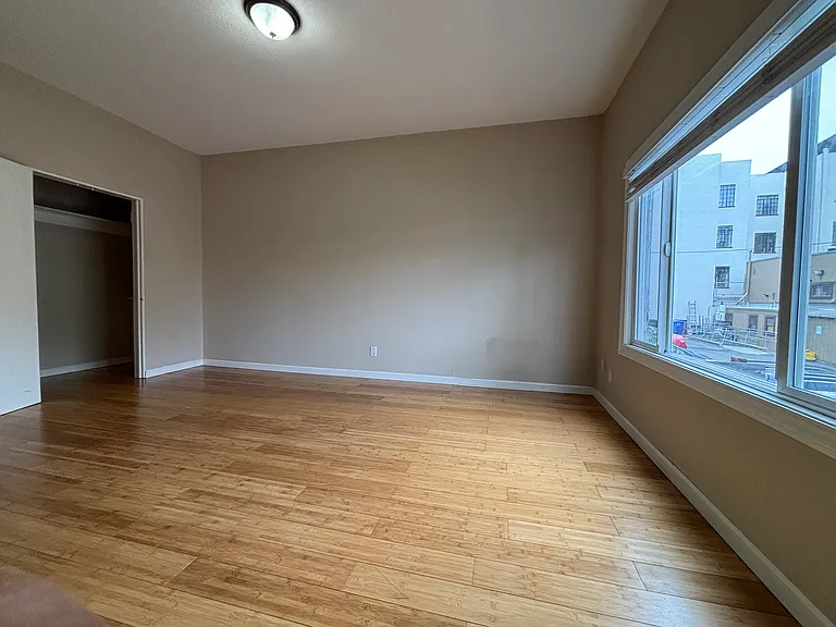 1955 Chestnut St #104 — Photo 6
