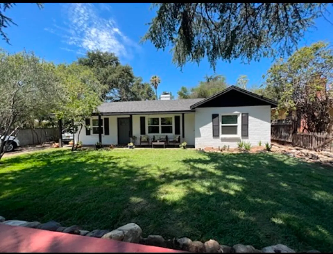 3517 N Mills Ave — Photo 3