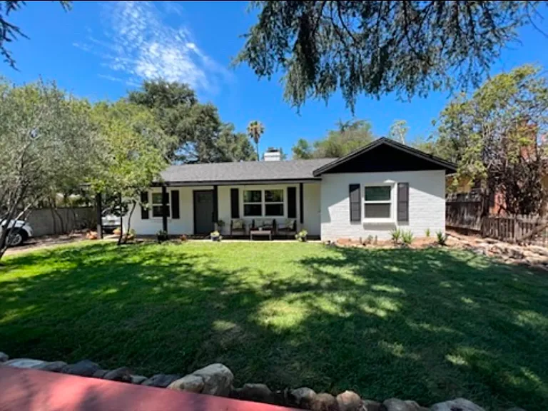 3517 N Mills Ave — Photo 3