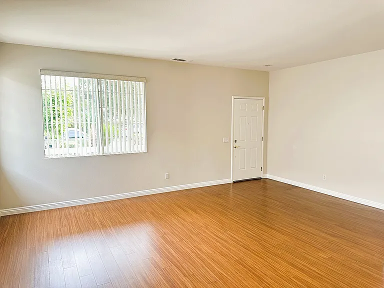 13321 Heritage Way — Photo 5