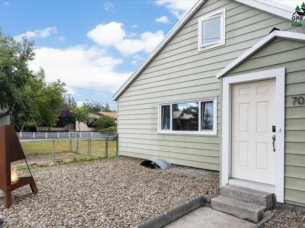 703 Fulton St, Fairbanks, AK 99701