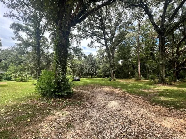 13210 Holly Ct, Grand Bay, AL 36541