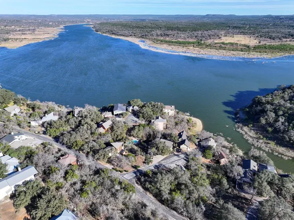 102 Coventry Rd, Spicewood, TX 78669