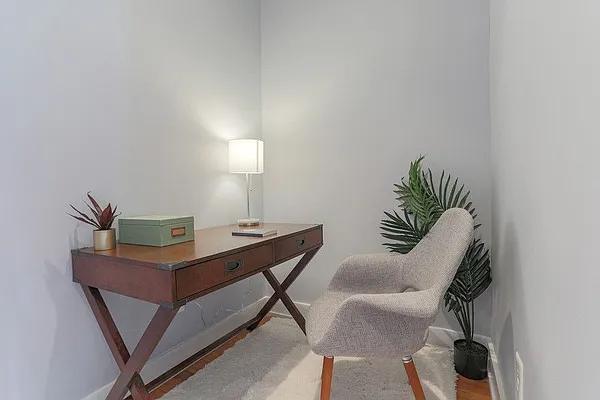 Sold by Brooklyn Bridge | media 9