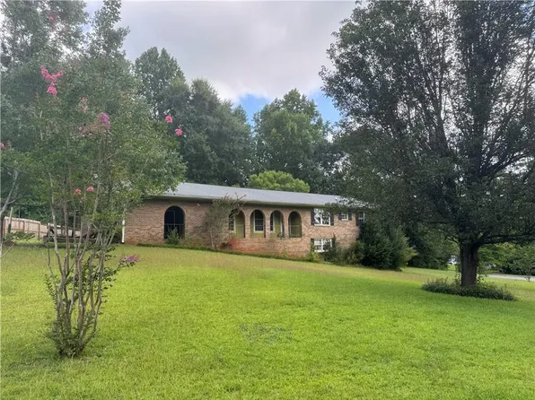 105 Ponderosa Dr, Dallas, GA 30157