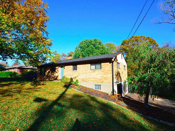 4th image of 8762 Woodview Dr