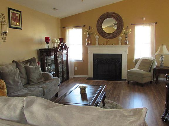 2nd image of 154 Wheaton Dr