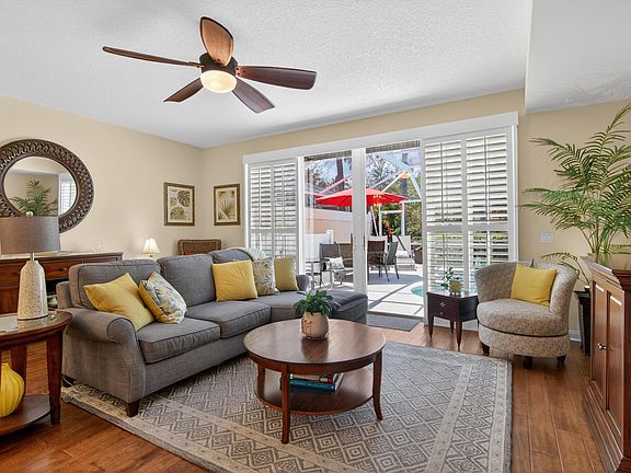 2nd image of 423 Capistrano Drive
