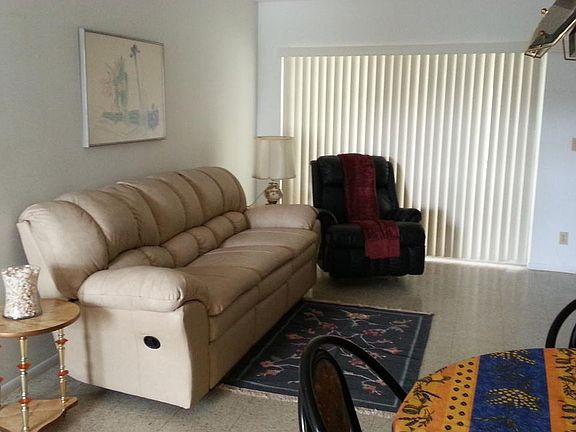 3rd image of 2767 Emory Dr W APT B