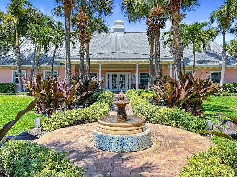 213 Seahorse Dr SE #B — Photo 89