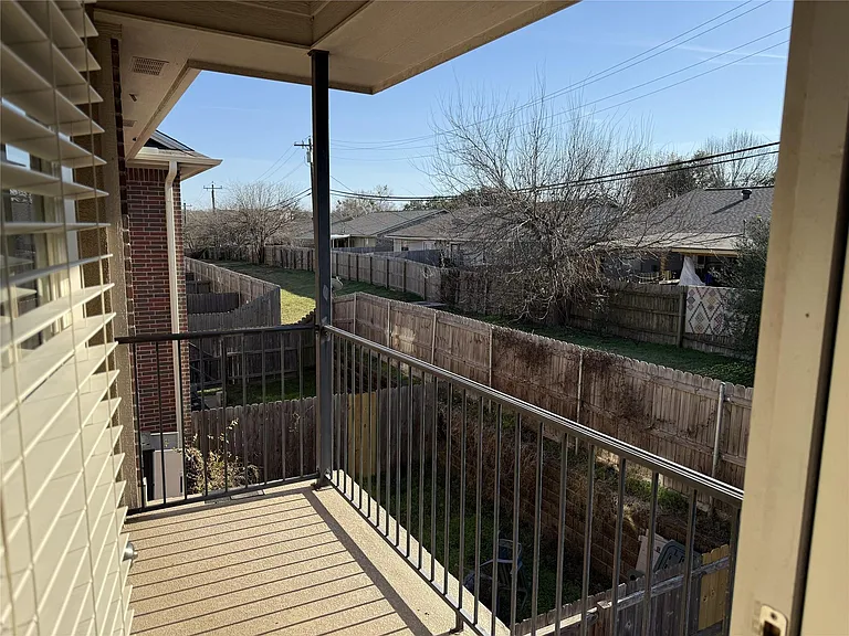 114 Forest Dr — Photo 9
