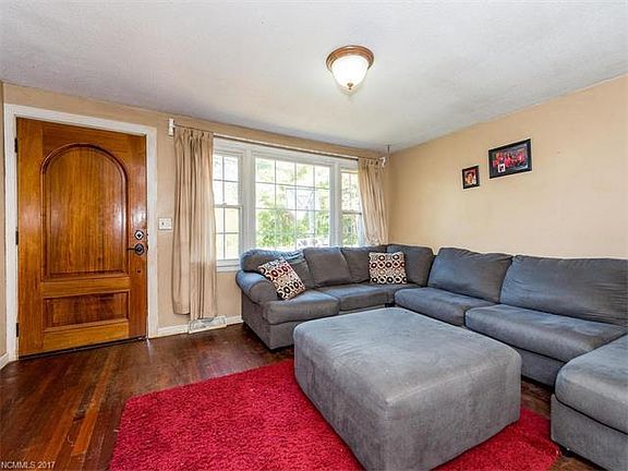 2nd image of 192 Westhaven St