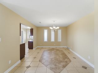 111 NW 2nd St #2, Stuart, IA 50250