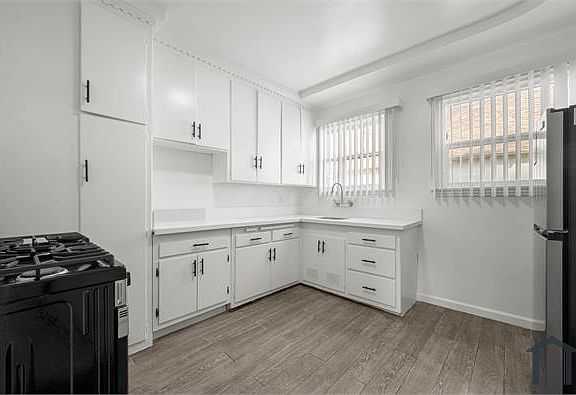 5th image of 4191 Leimert Blvd Unit 1/4