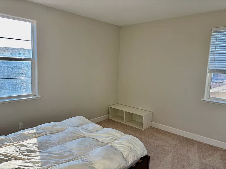 1560 S Hart Dr — Photo 32