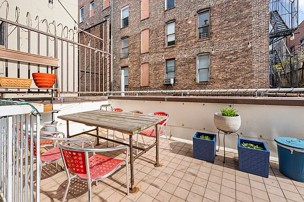 Rented by Voro, LLC | media 5