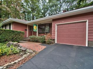 122 Woodside Dr, Clarks Summit, PA 18411