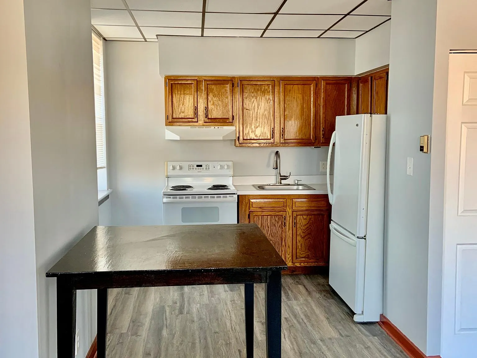 1 bed, 1200 sqft, $1,175 — Photo 3