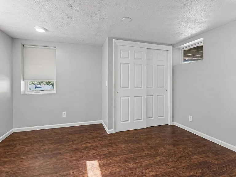 3101 S 36th St — Photo 25
