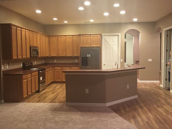 3rd image of 1806 Carolina Wren Dr