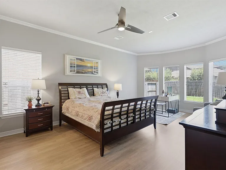 18800 N Bee Cave Springs Cir — Photo 17