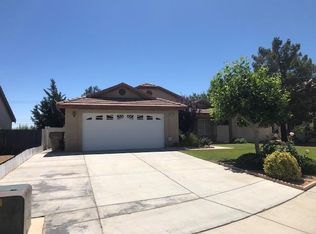 8929 Concord Ct, Hesperia, CA 92344