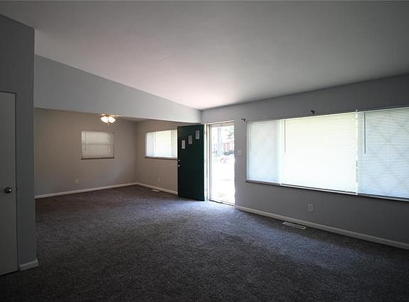 4th image of 1703 Clark Ave