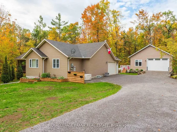 25 Lakeland Ave, Trent Lakes, ON K0L 1J0