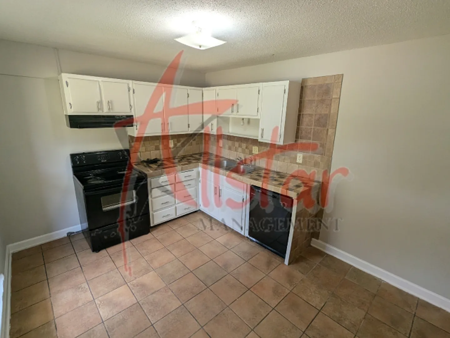 2920 Valleybrook Rd — Photo 4