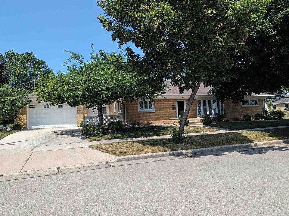 2115 N McDonald