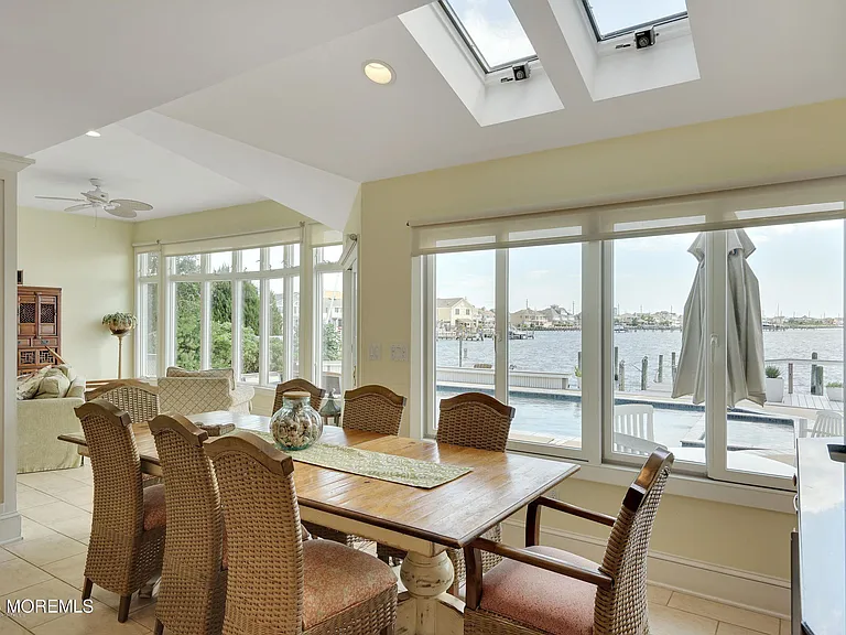 323 Cove Dr — Photo 20