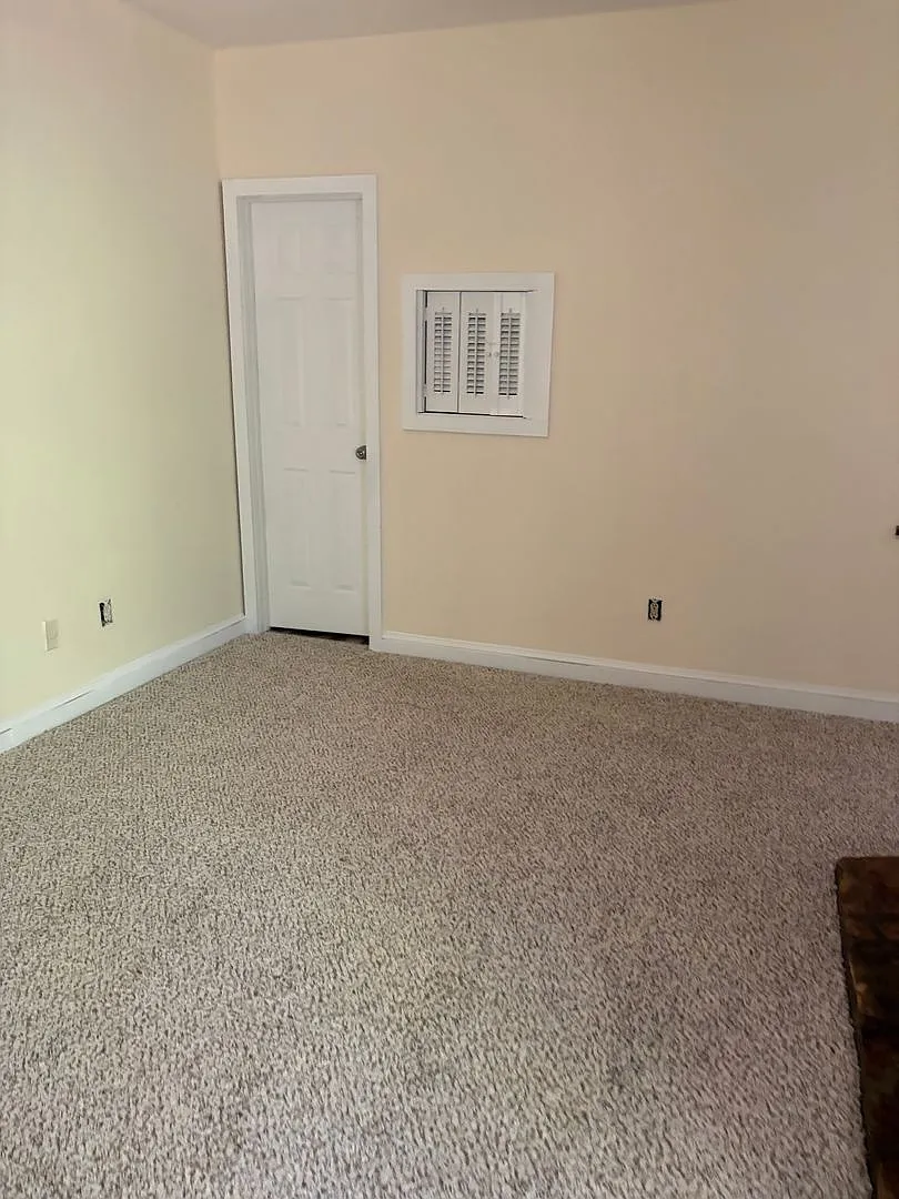 Remodeled Nw Raleigh Townhome Off Leesville Road — Photo 1