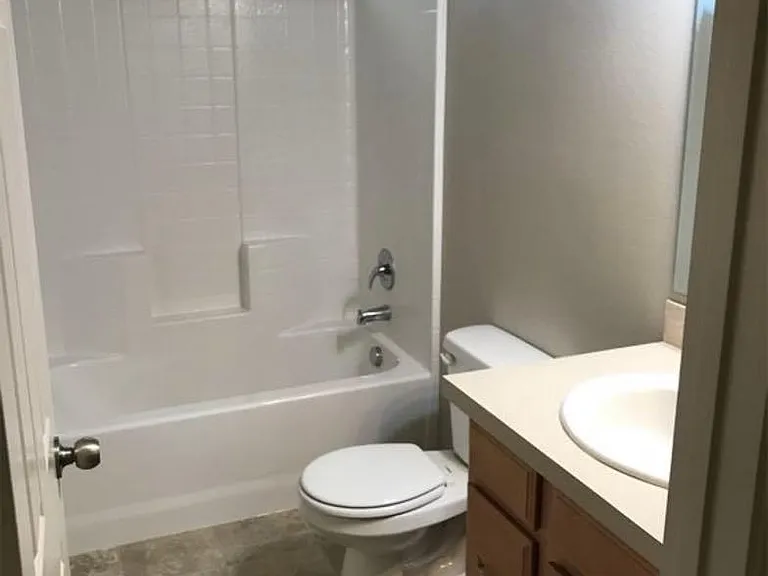 4708 N Alester Ave — Photo 23