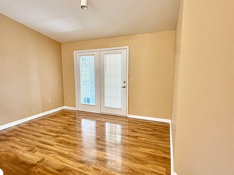 15207 Harbour Vista Cir — Photo 4