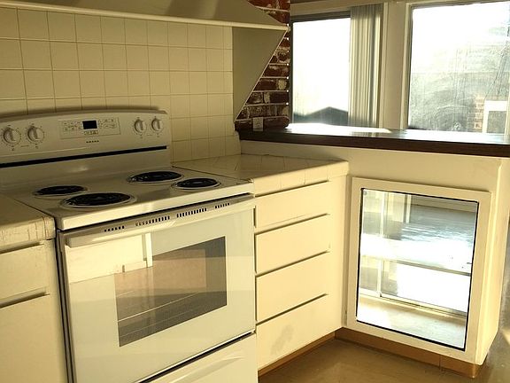 4th image of 805 Tully Rd APT 25