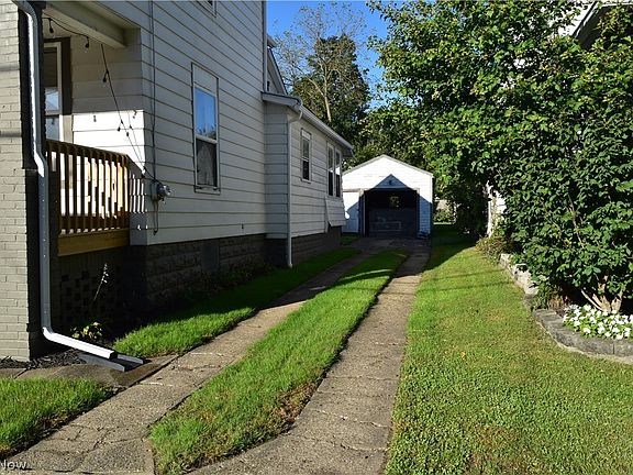 4th image of 166 17th St NW