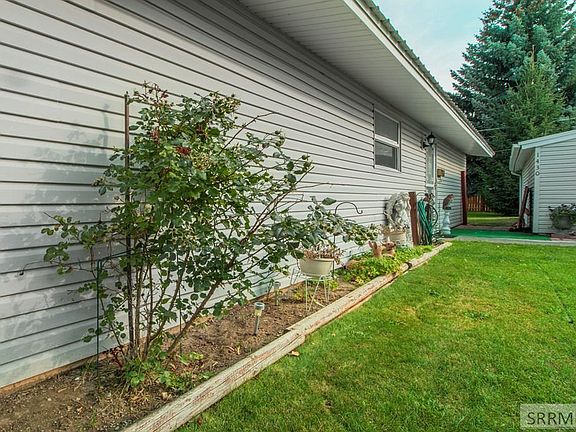 5th image of 1430 Johnson St