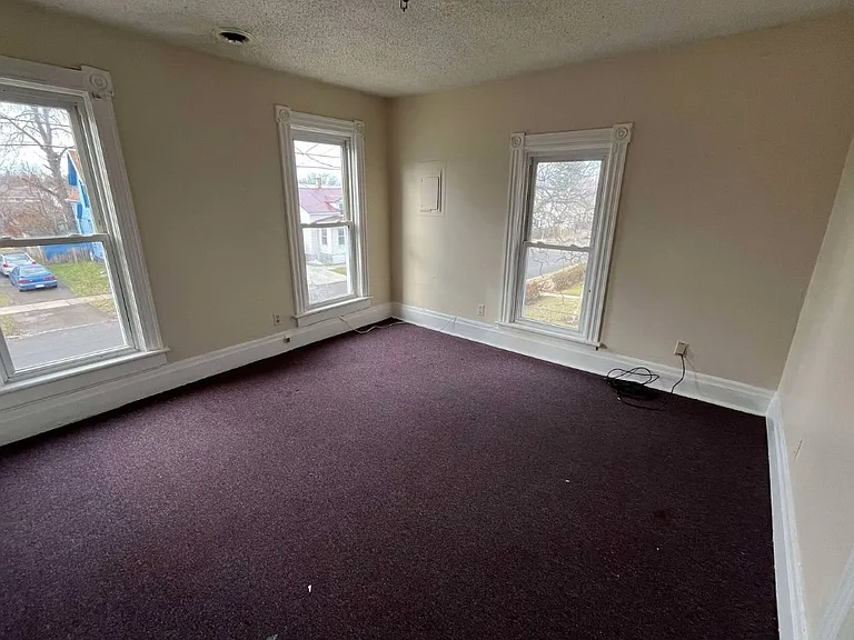 706 Main St #2 — Photo 6