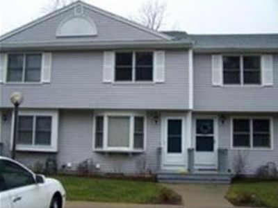 162 Oak St APT 8, Taunton, MA, 02780