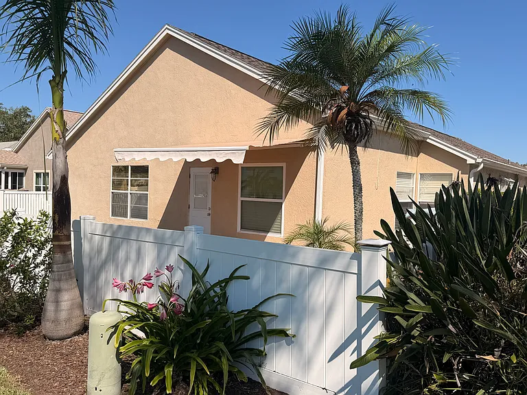 4208 Northampton Dr — Photo 34