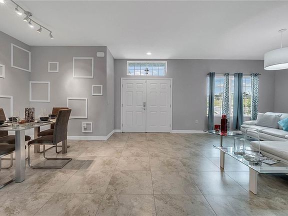 3rd image of 531 Pheasant Dr