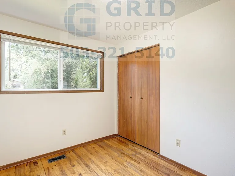 16554 SE Gordon Ct — Photo 9